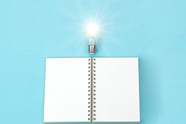 哪些养生知识适合在秋季发给顾客？